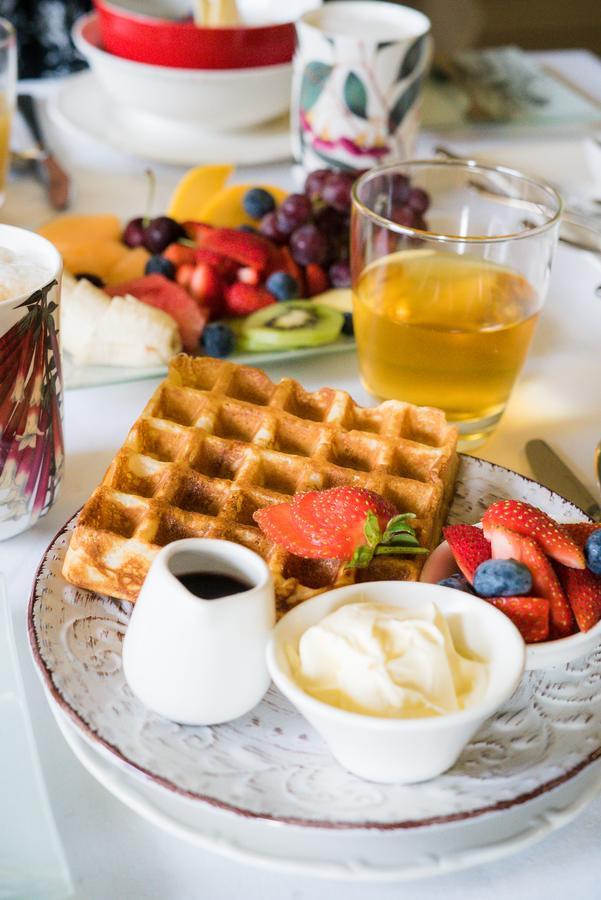 アルバニー Dunmoylen House Bed & Breakfast エクステリア 写真
